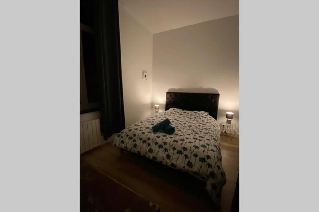 Luxury 1Bedroom Apartment Монс Екстериор снимка