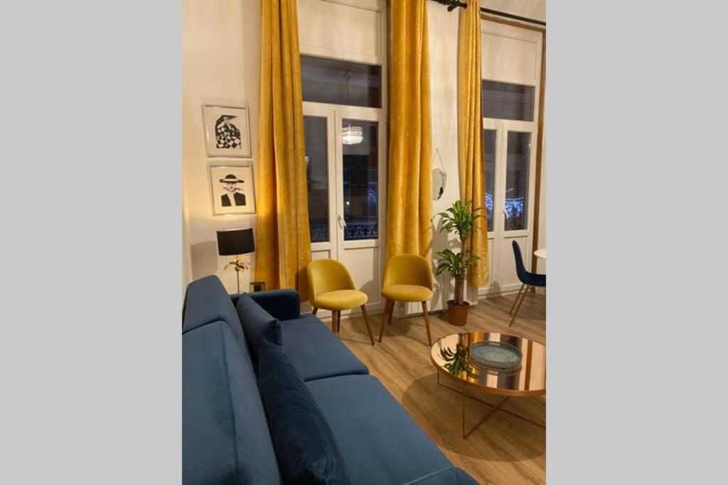 Luxury 1Bedroom Apartment Монс Екстериор снимка